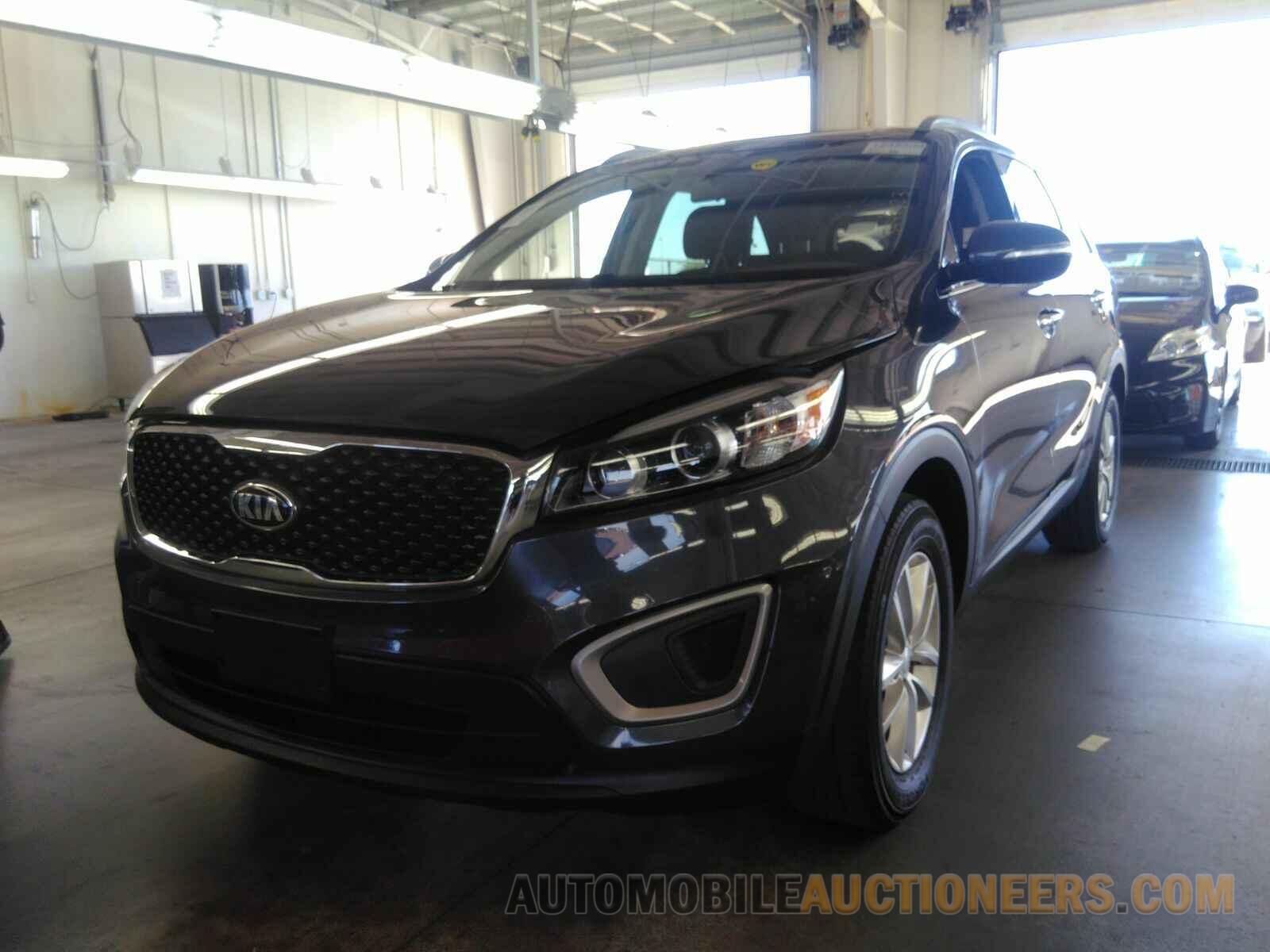 5XYPG4A35HG258188 Kia Sorento 2017