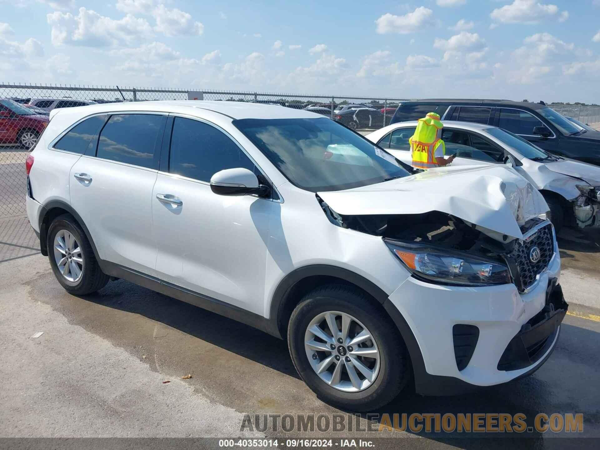 5XYPG4A35KG517494 KIA SORENTO 2019