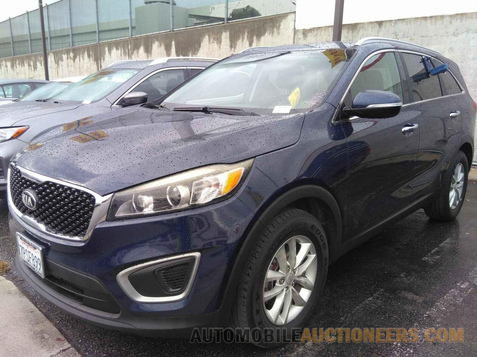 5XYPG4A36GG135174 Kia Sorento 2016