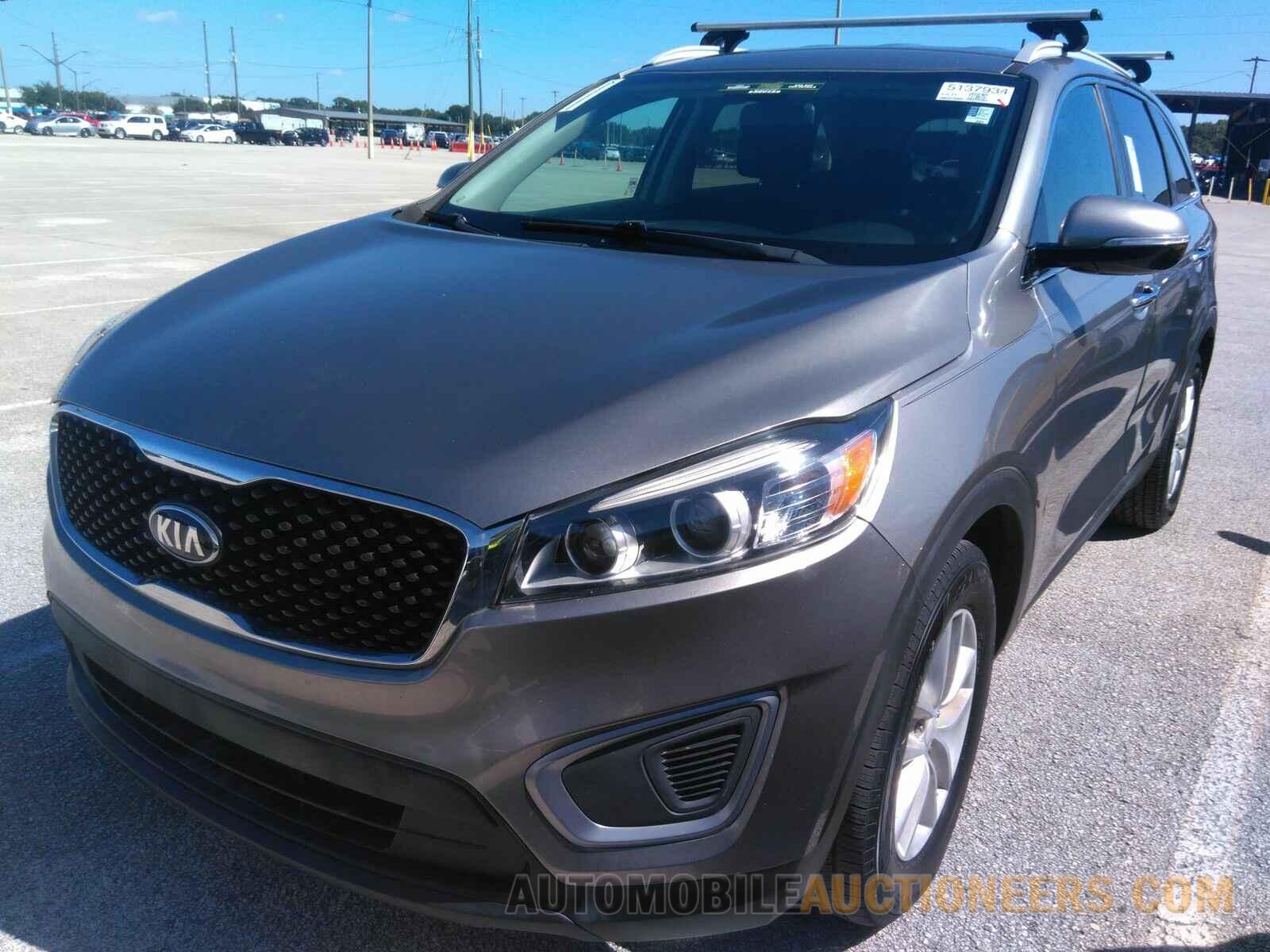 5XYPG4A36HG192329 Kia Sorento 2017