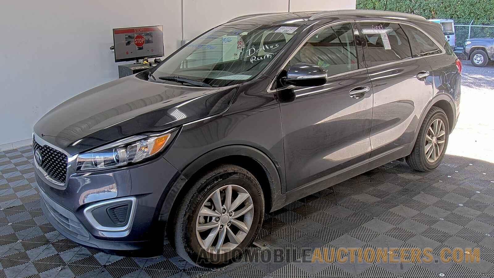 5XYPG4A36HG205614 Kia Sorento 2017