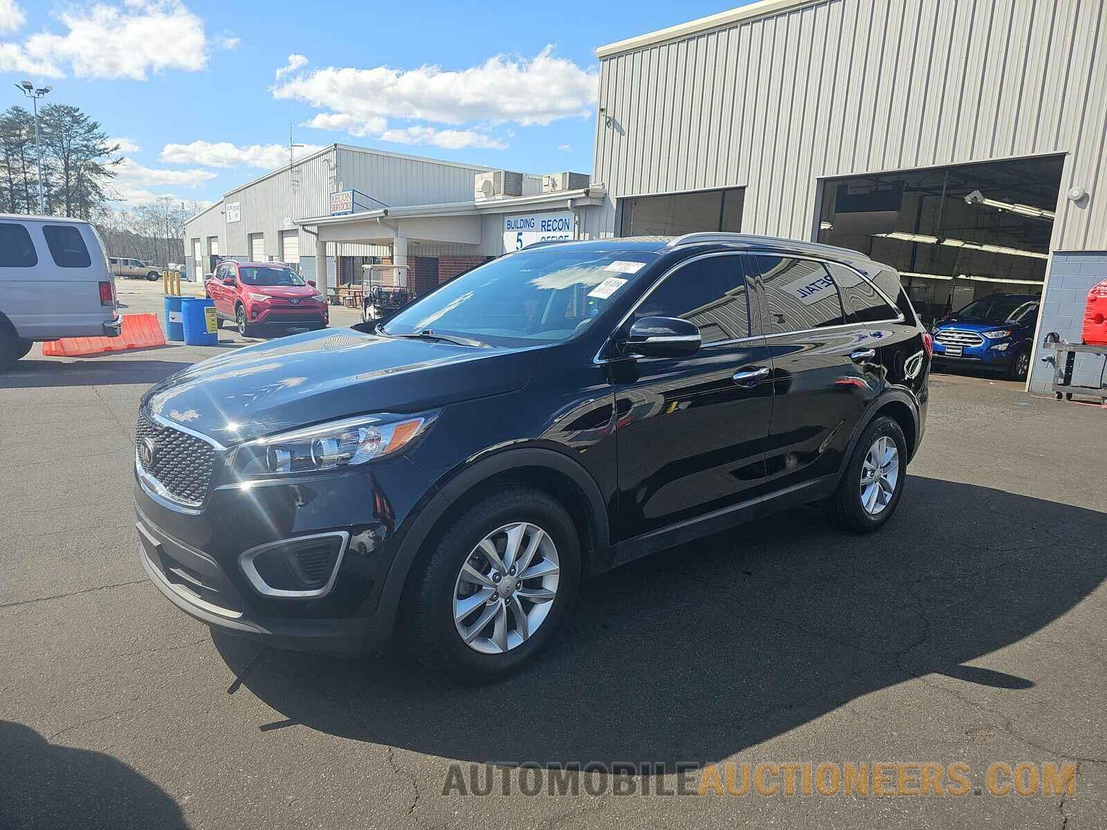 5XYPG4A36HG213972 Kia Sorento 2017