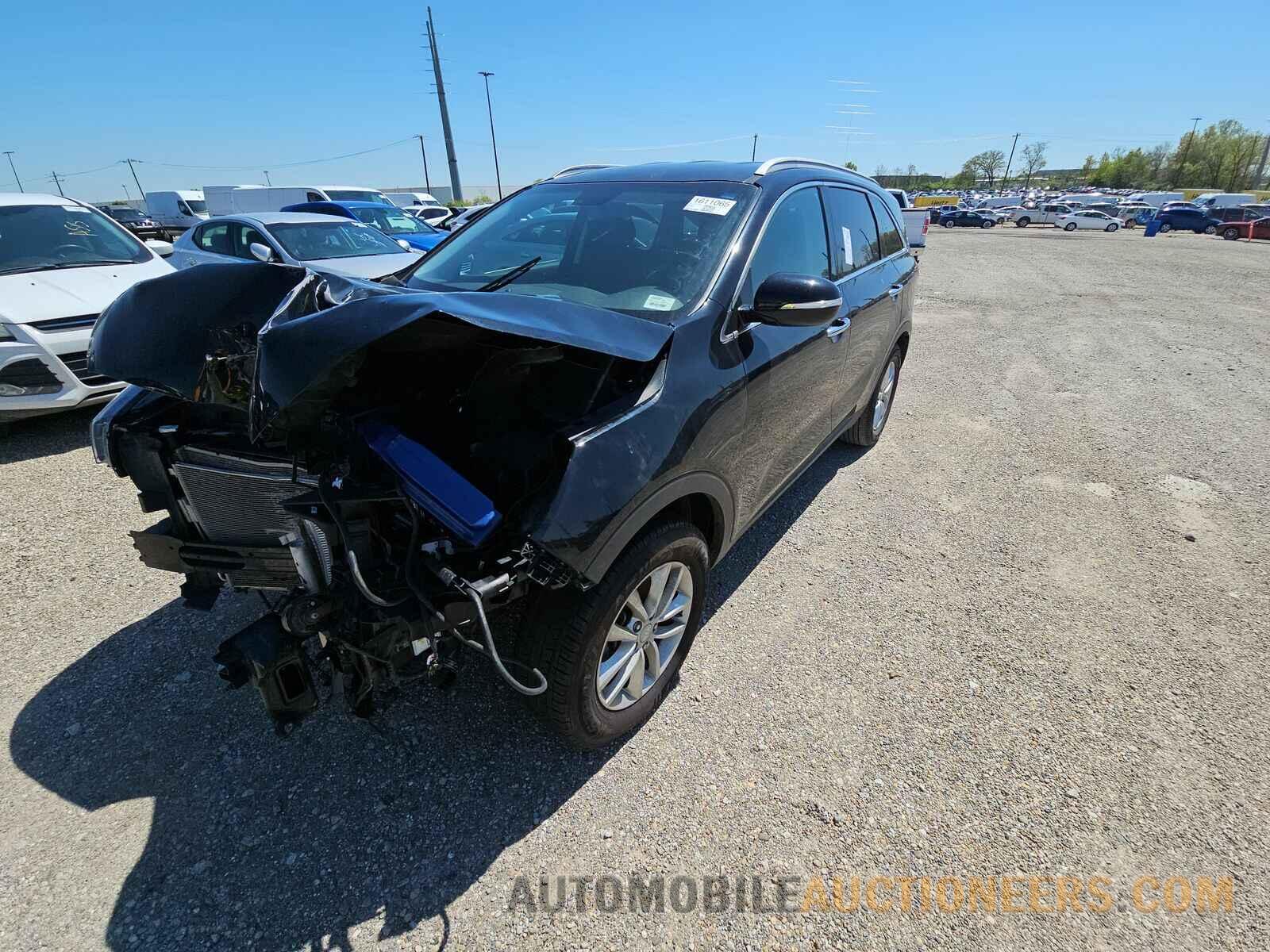 5XYPG4A36HG218573 Kia Sorento 2017