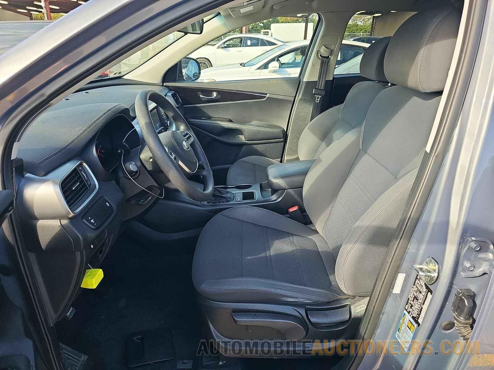 5XYPG4A36KG604613 Kia Sorento 2019