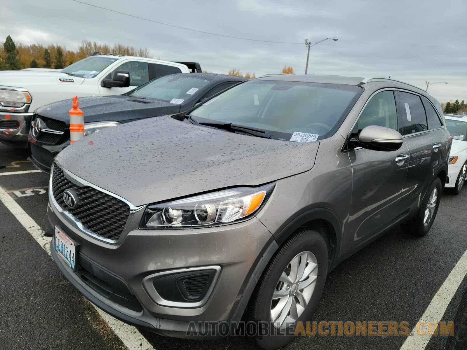 5XYPG4A38GG121907 Kia Sorento 2016