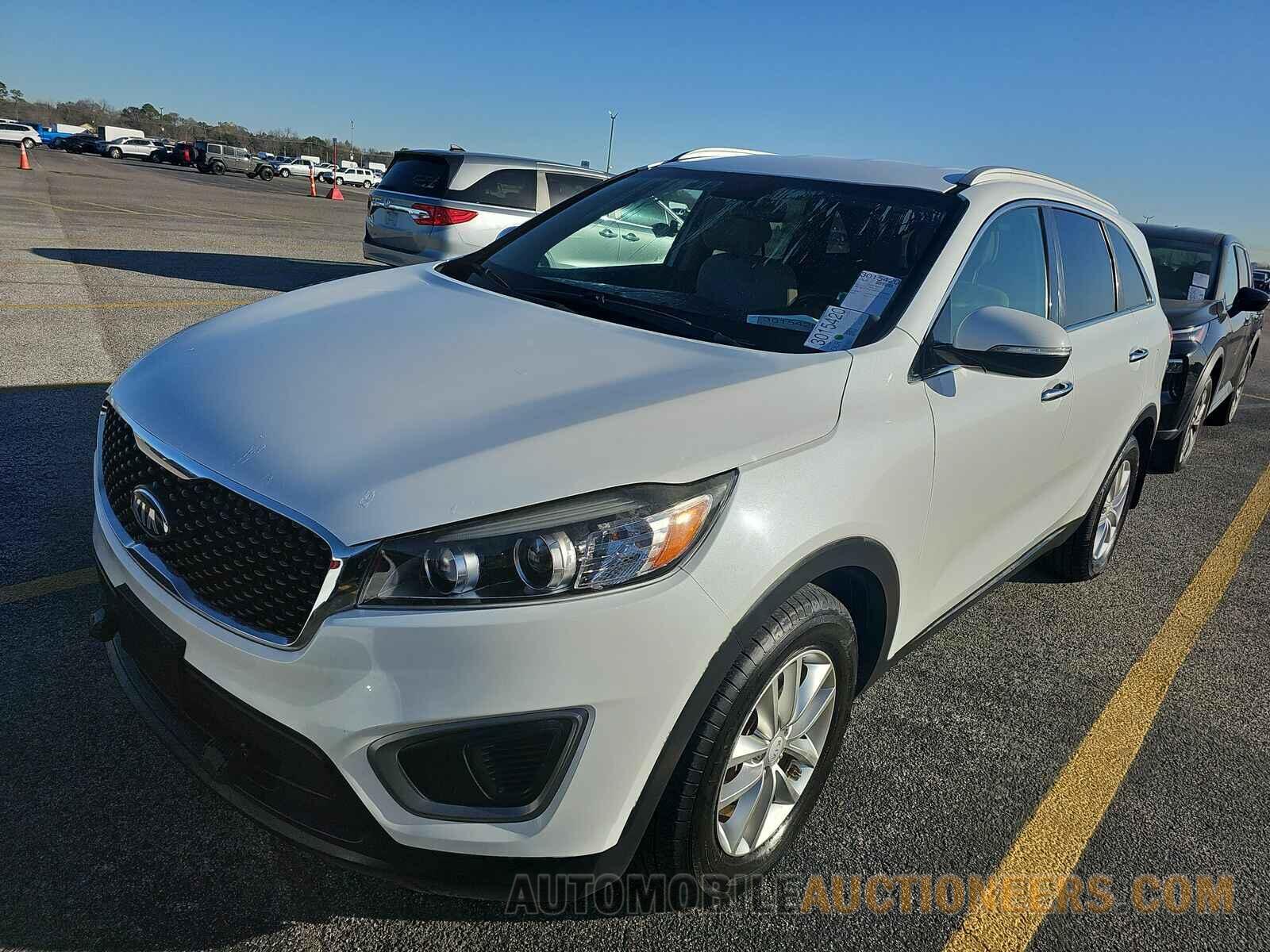 5XYPG4A38GG126900 Kia Sorento 2016