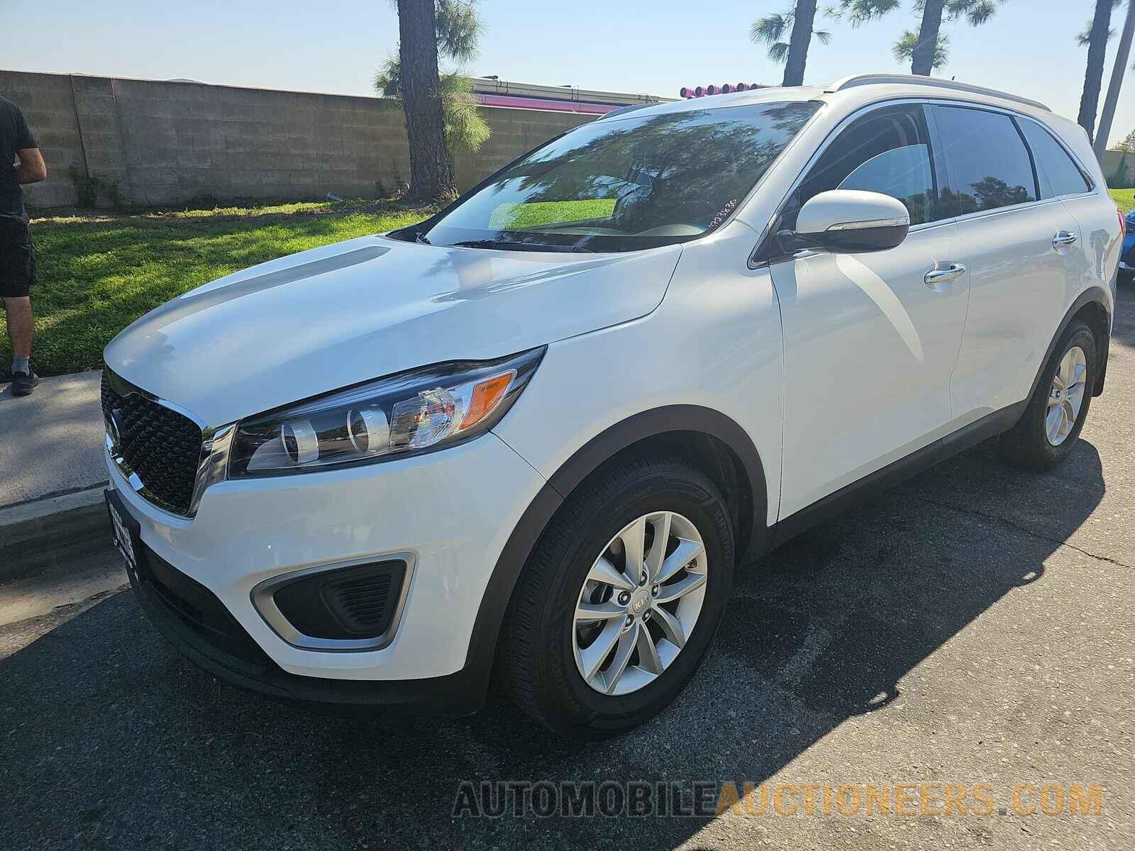 5XYPG4A38HG219532 Kia Sorento 2017