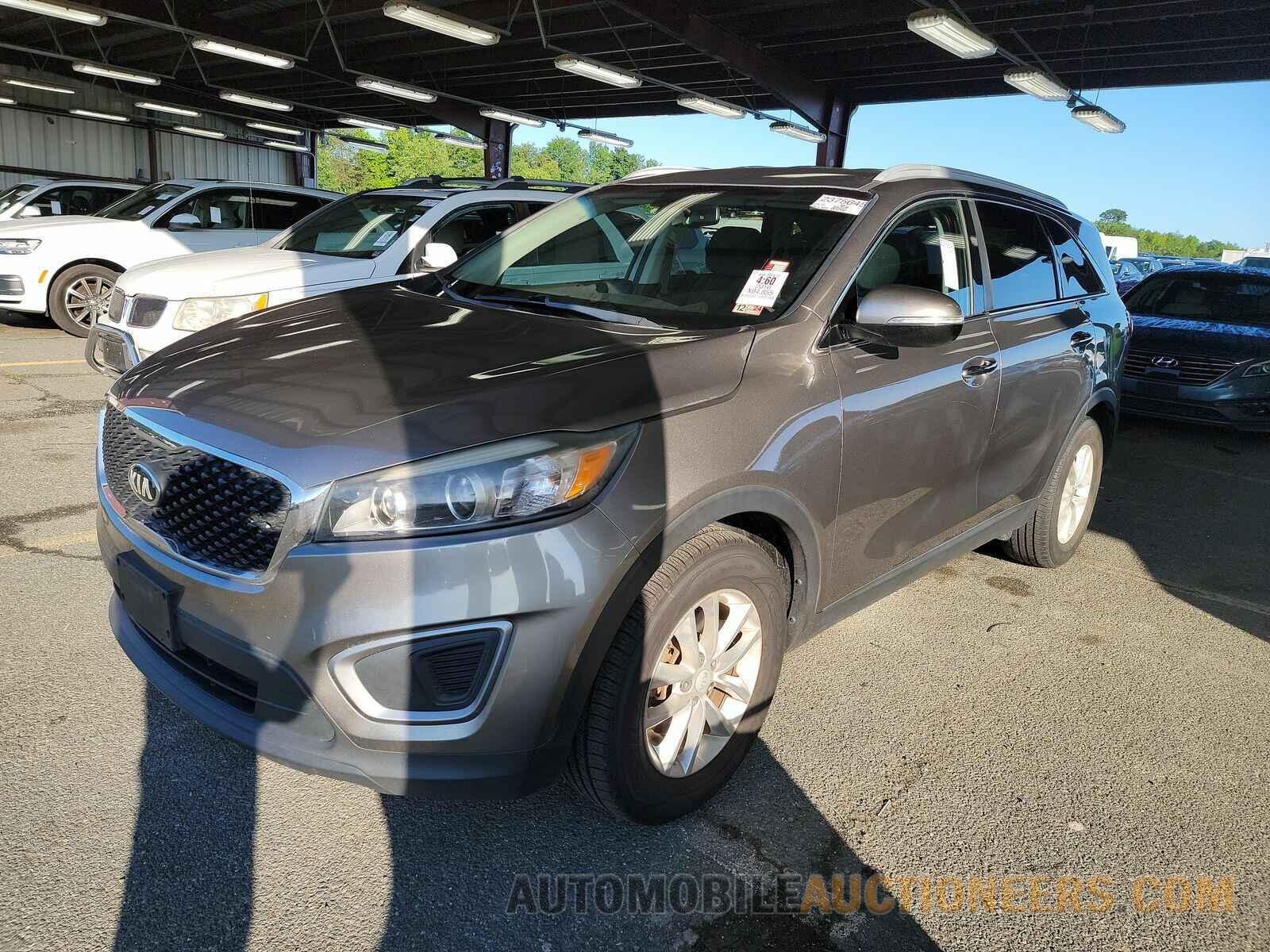 5XYPG4A39GG076721 Kia Sorento 2016