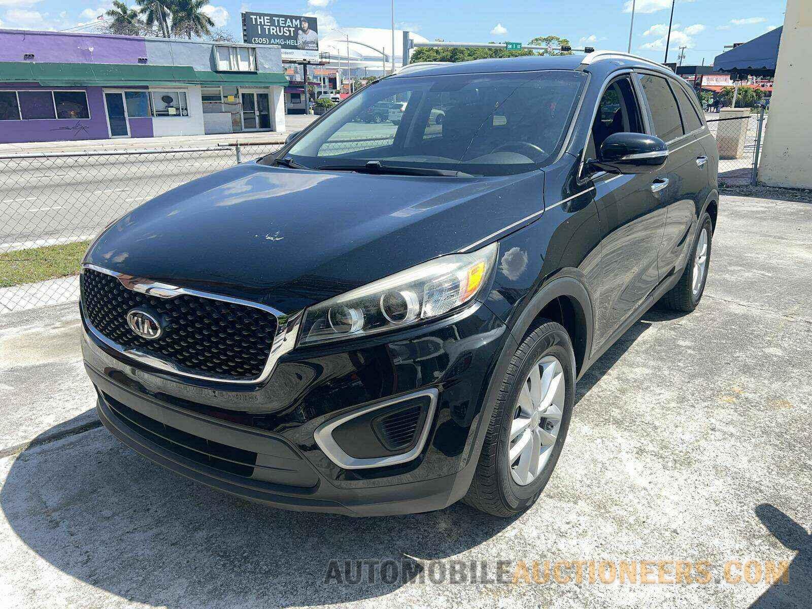 5XYPG4A39HG242253 Kia Sorento 2017