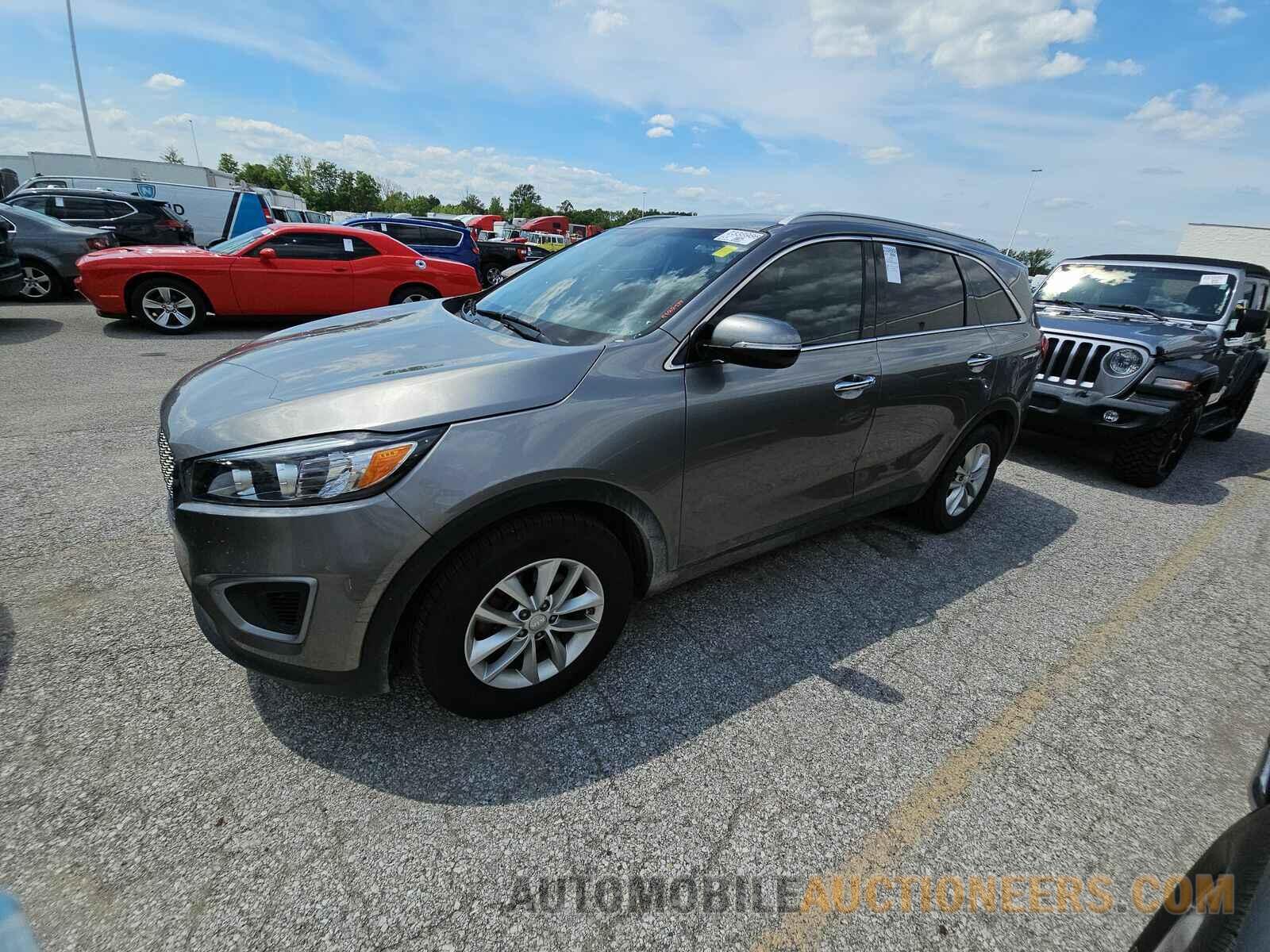 5XYPG4A39HG268299 Kia Sorento 2017