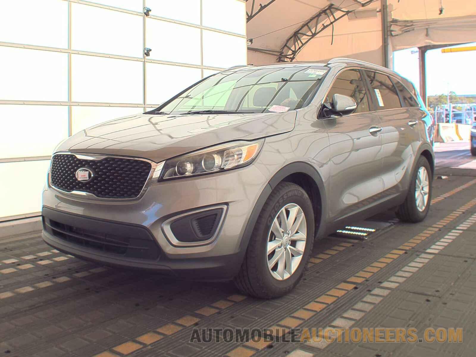 5XYPG4A39HG284132 Kia Sorento 2017