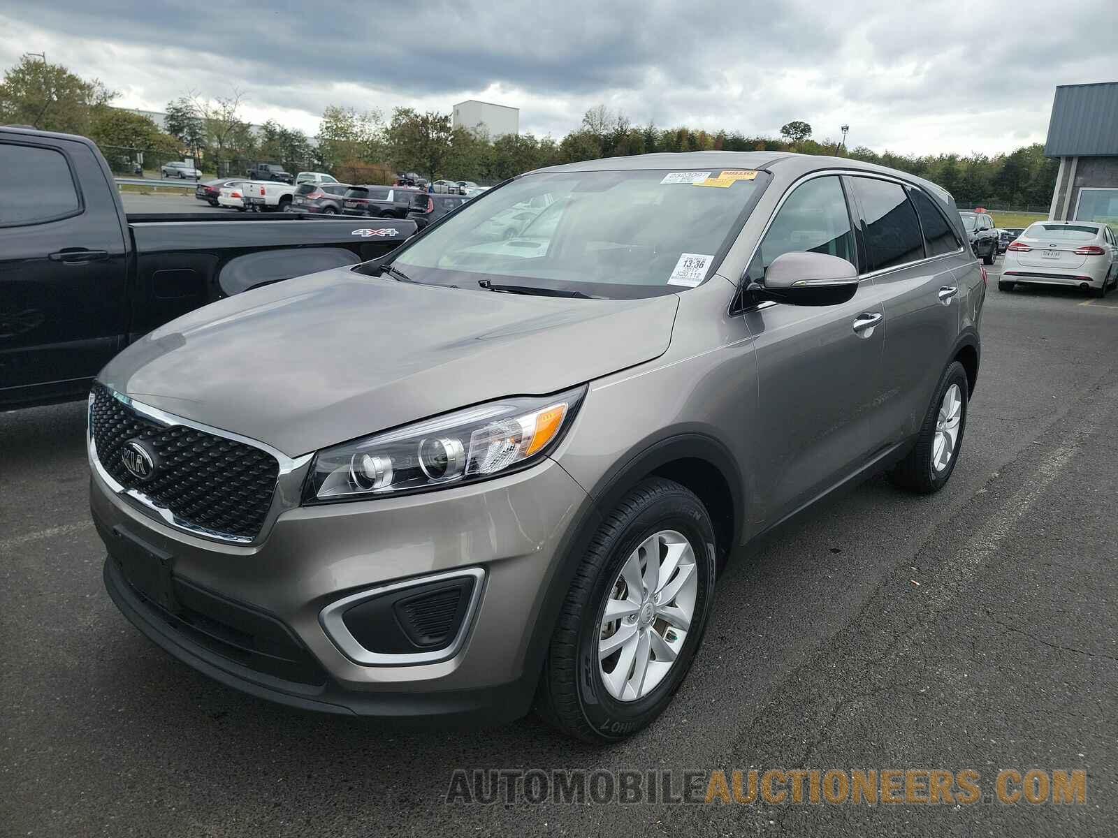 5XYPG4A39HG323253 Kia Sorento 2017