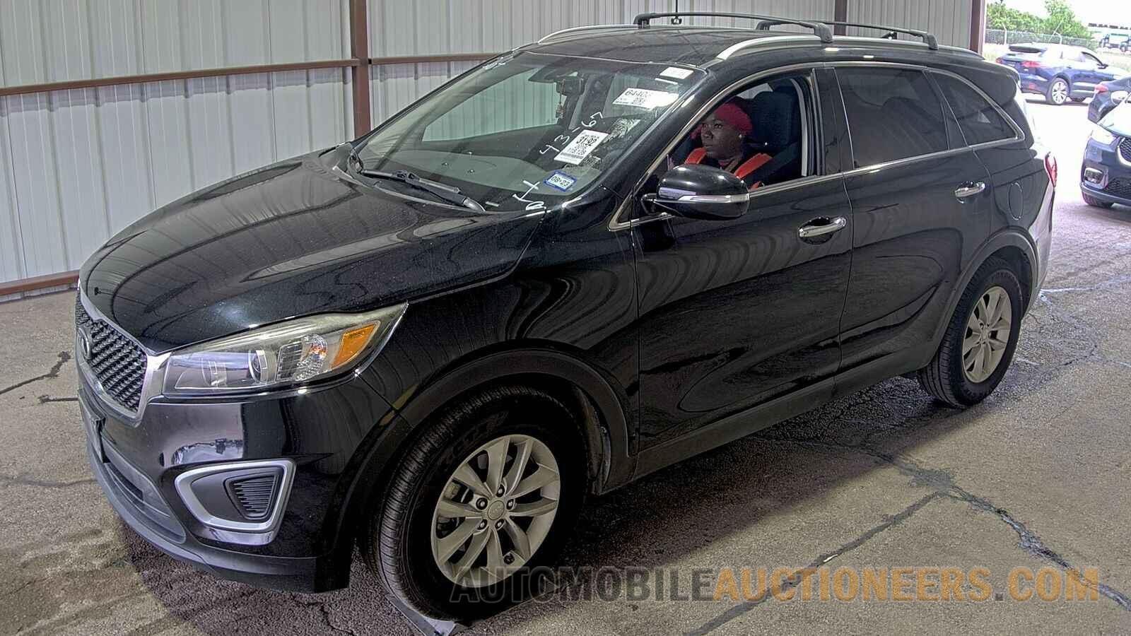 5XYPG4A3XGG086304 Kia Sorento 2016