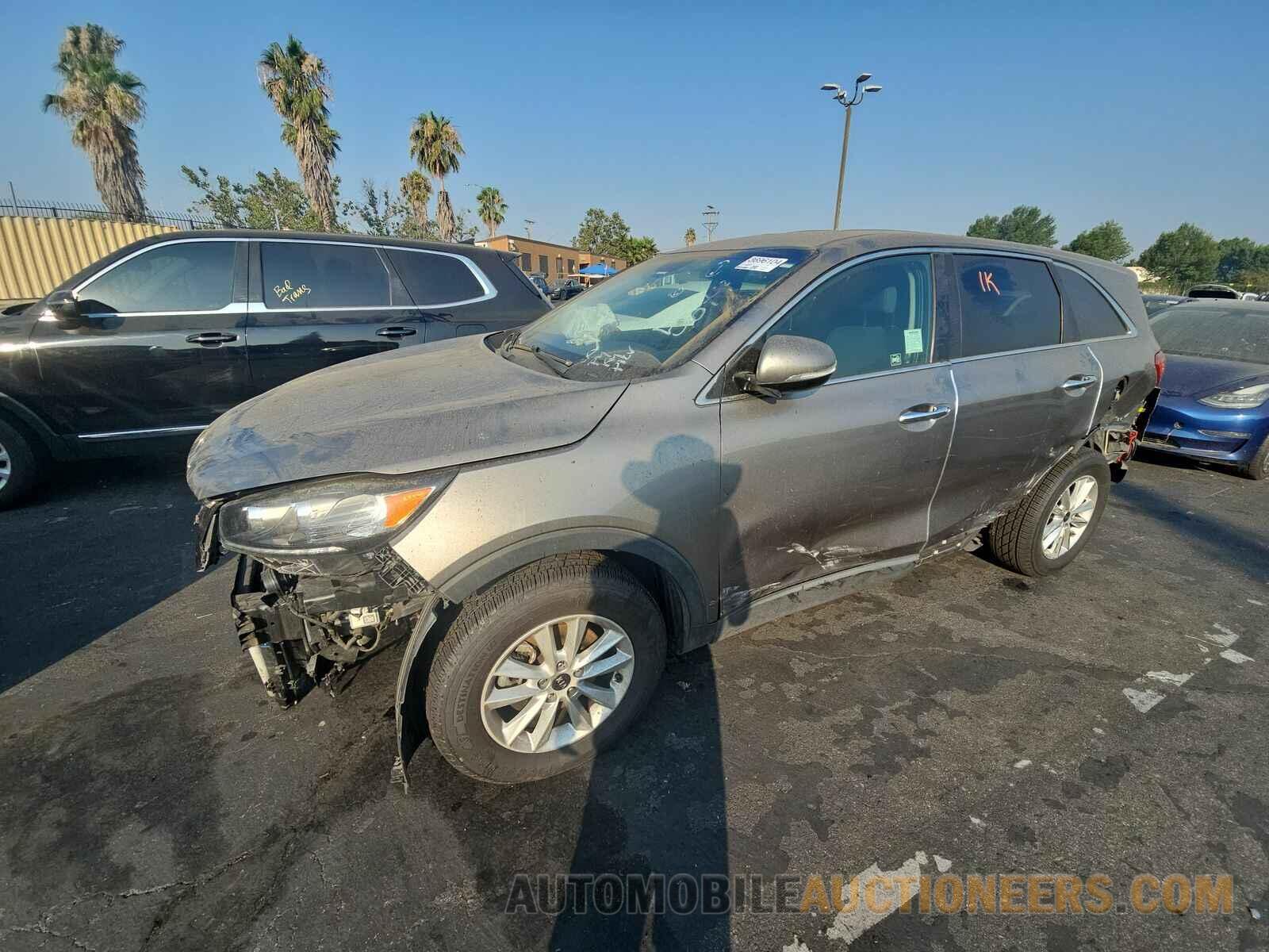 5XYPG4A3XKG557733 Kia Sorento 2019