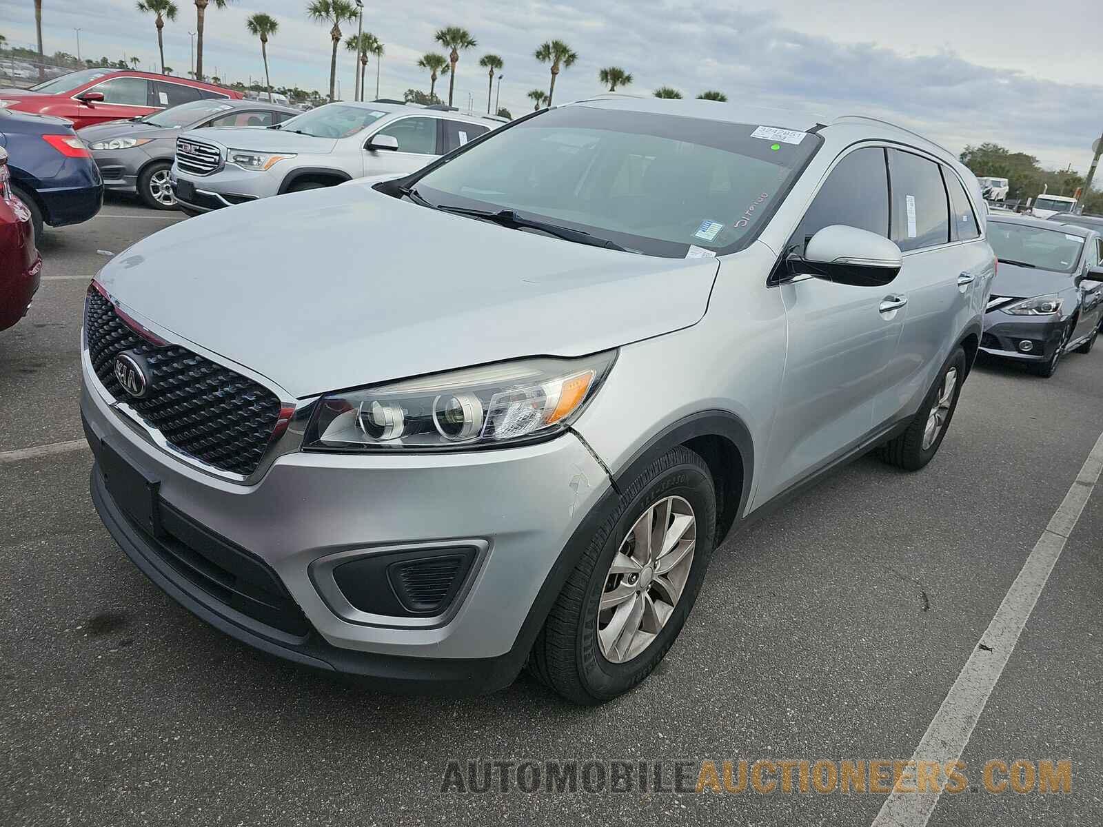 5XYPG4A52HG249790 Kia Sorento 2017