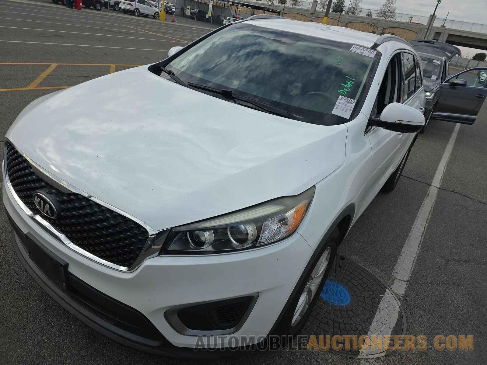 5XYPG4A53GG162978 Kia Sorento 2016