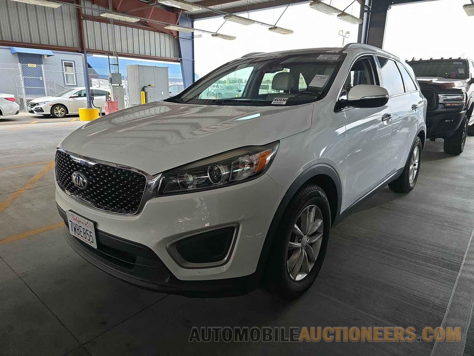 5XYPG4A59HG235787 Kia Sorento 2017