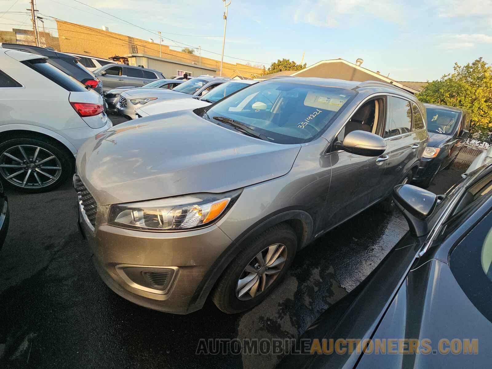 5XYPGDA31HG192481 Kia Sorento 2017