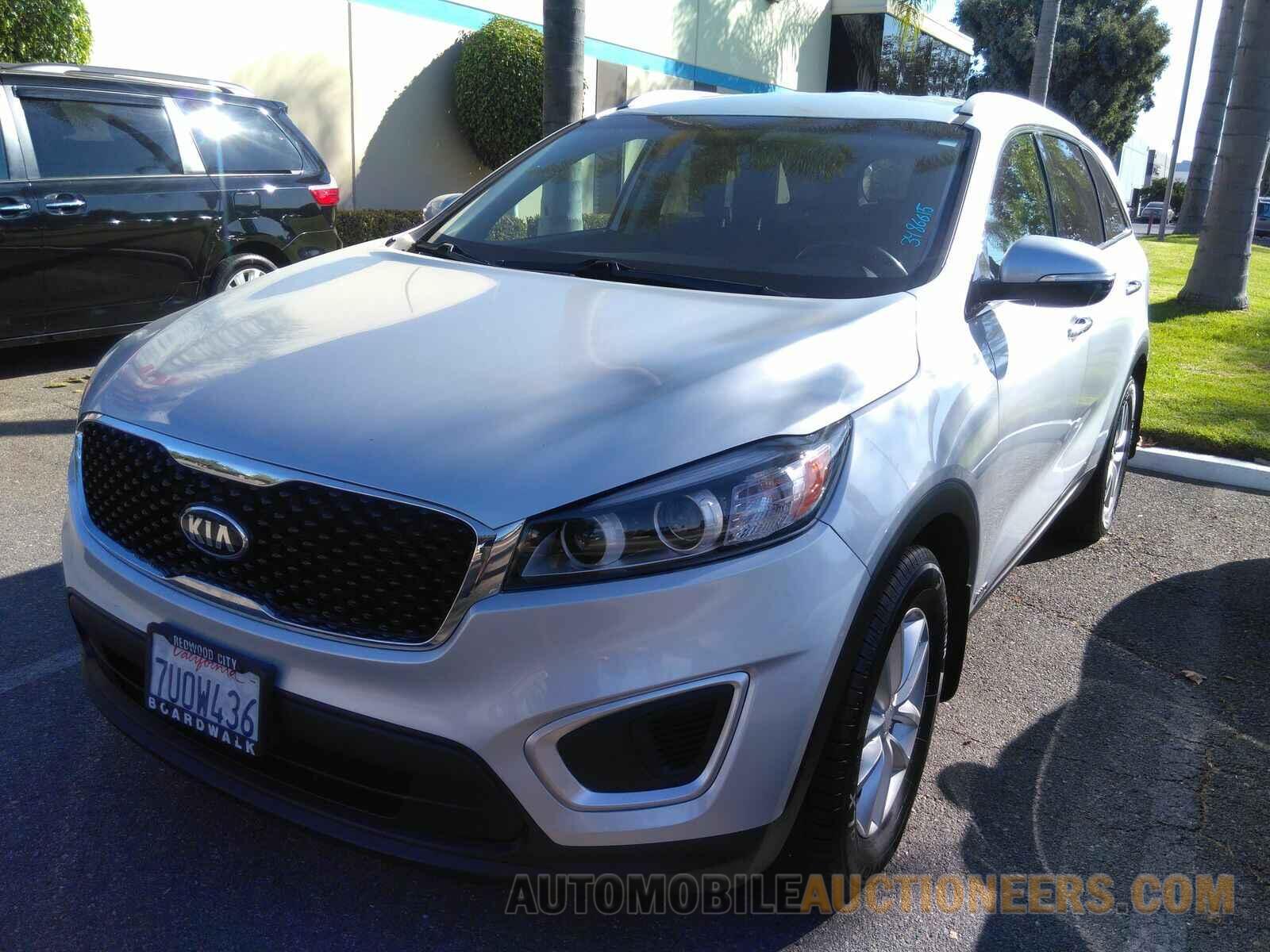 5XYPGDA31HG218402 Kia Sorento 2017