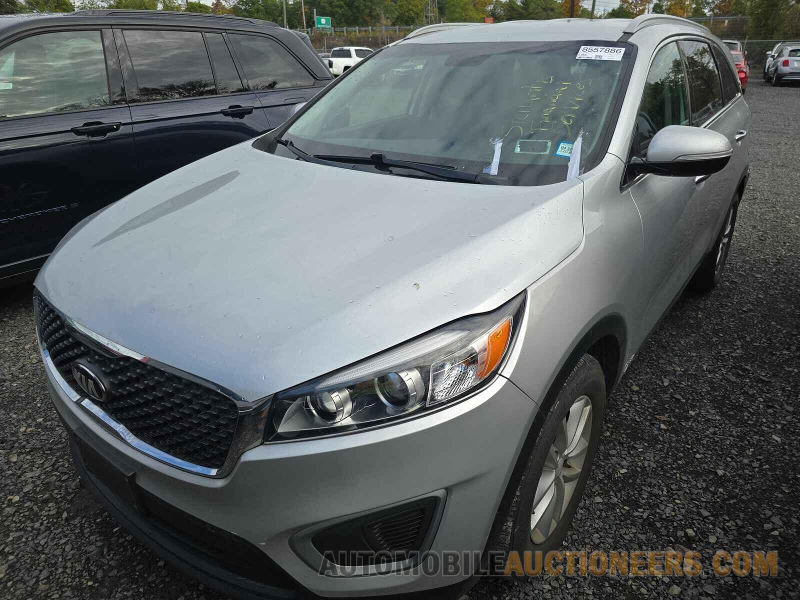 5XYPGDA31HG337910 Kia Sorento 2017