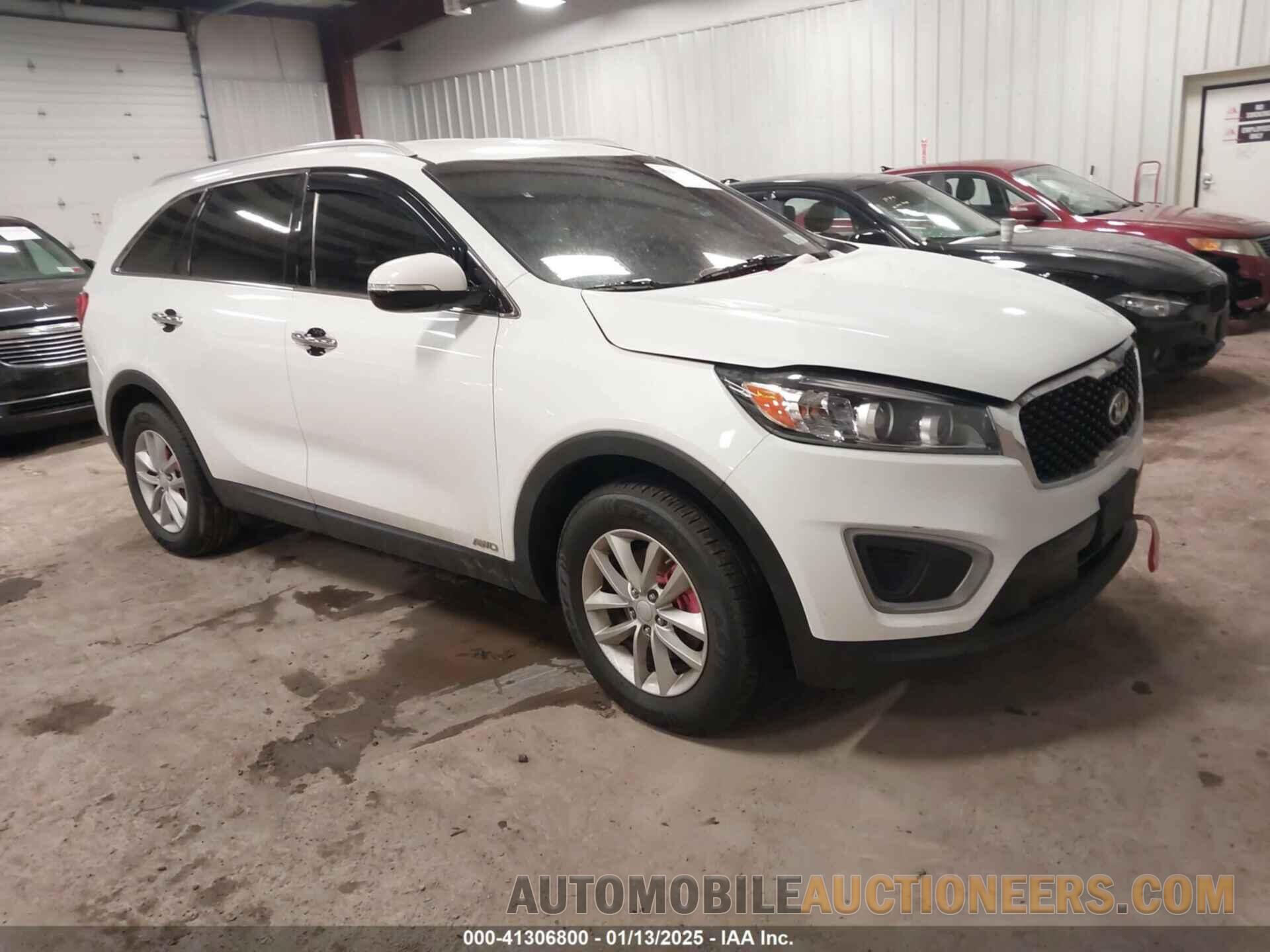 5XYPGDA33HG205859 KIA SORENTO 2017