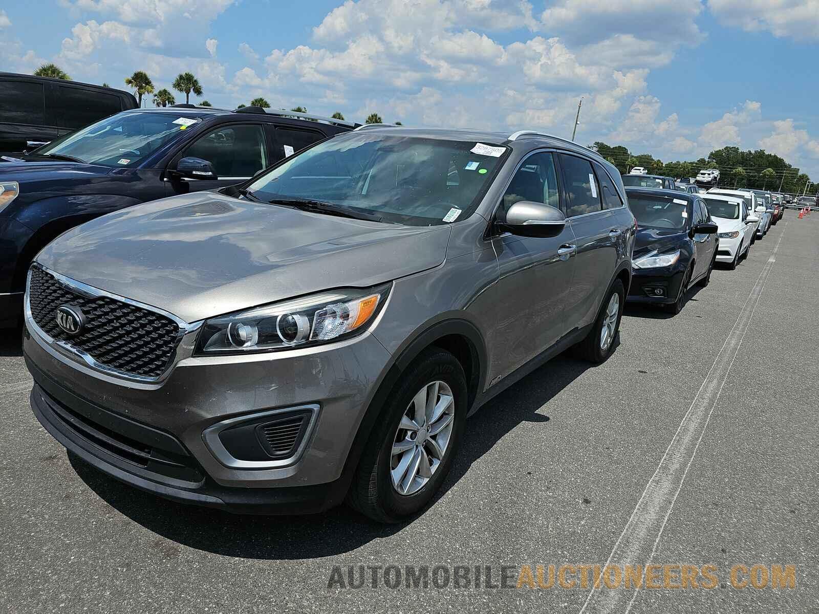 5XYPGDA35HG206625 Kia Sorento 2017