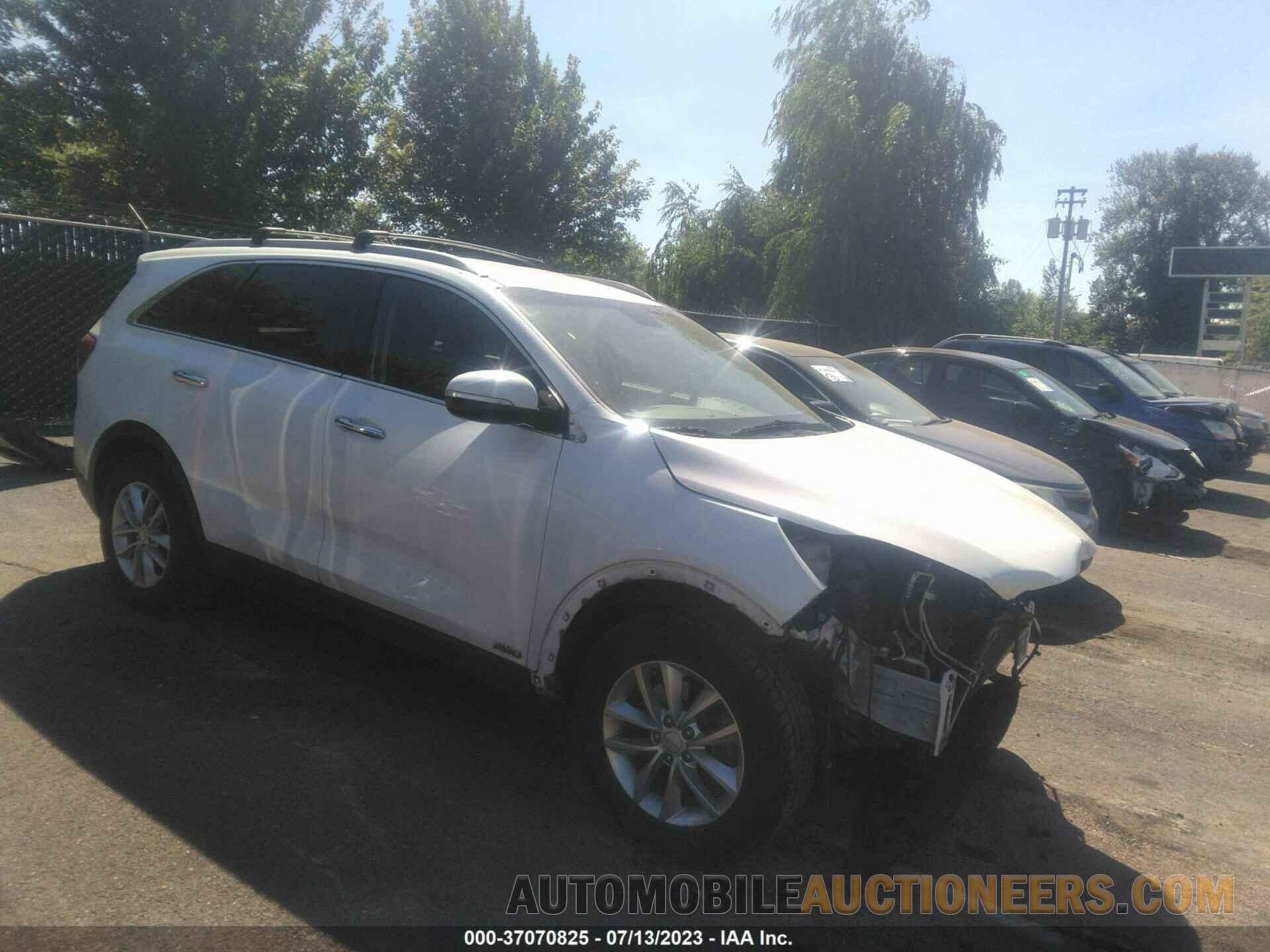 5XYPGDA35JG353436 KIA SORENTO 2018