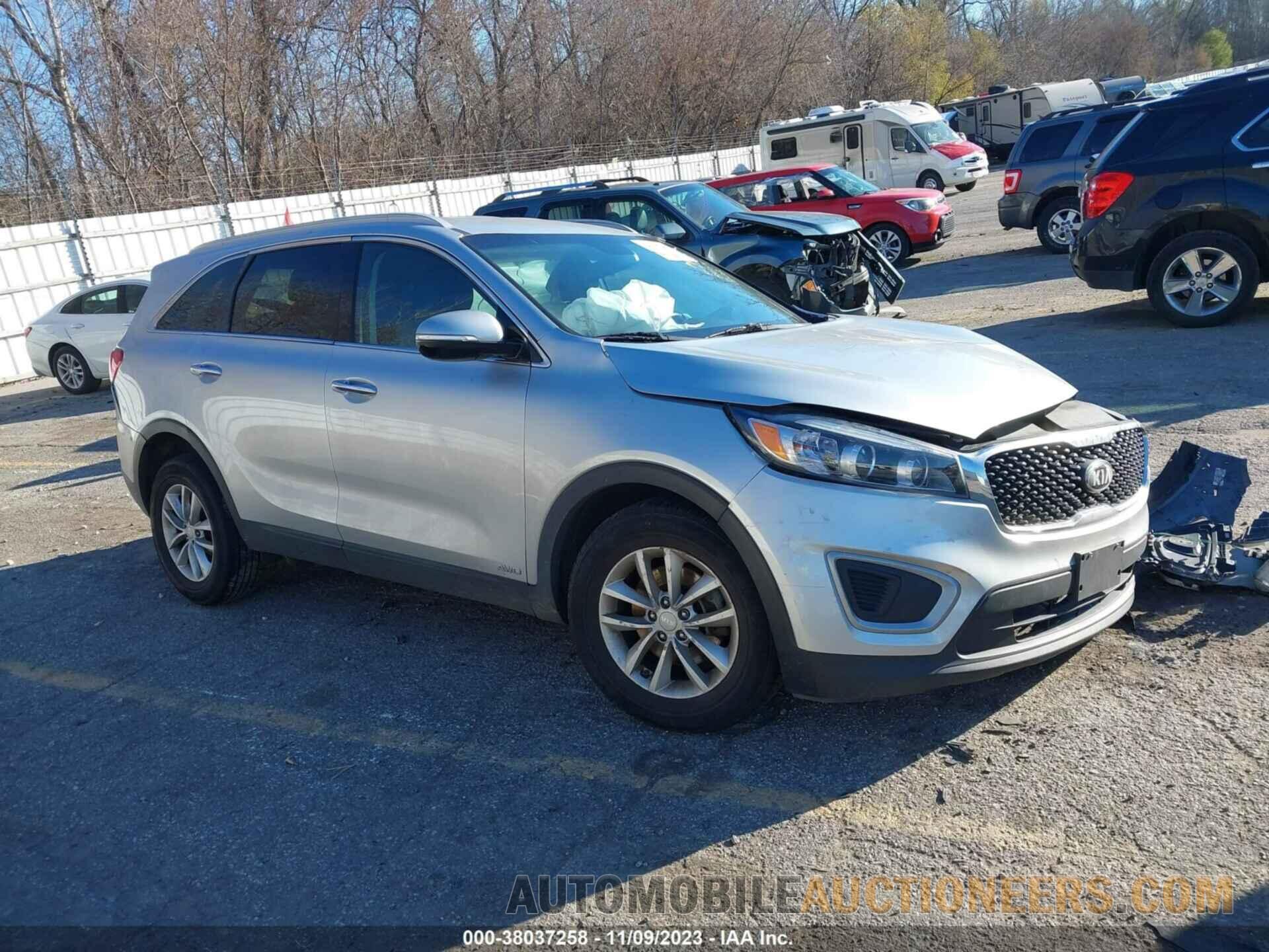 5XYPGDA35JG368602 KIA SORENTO 2018