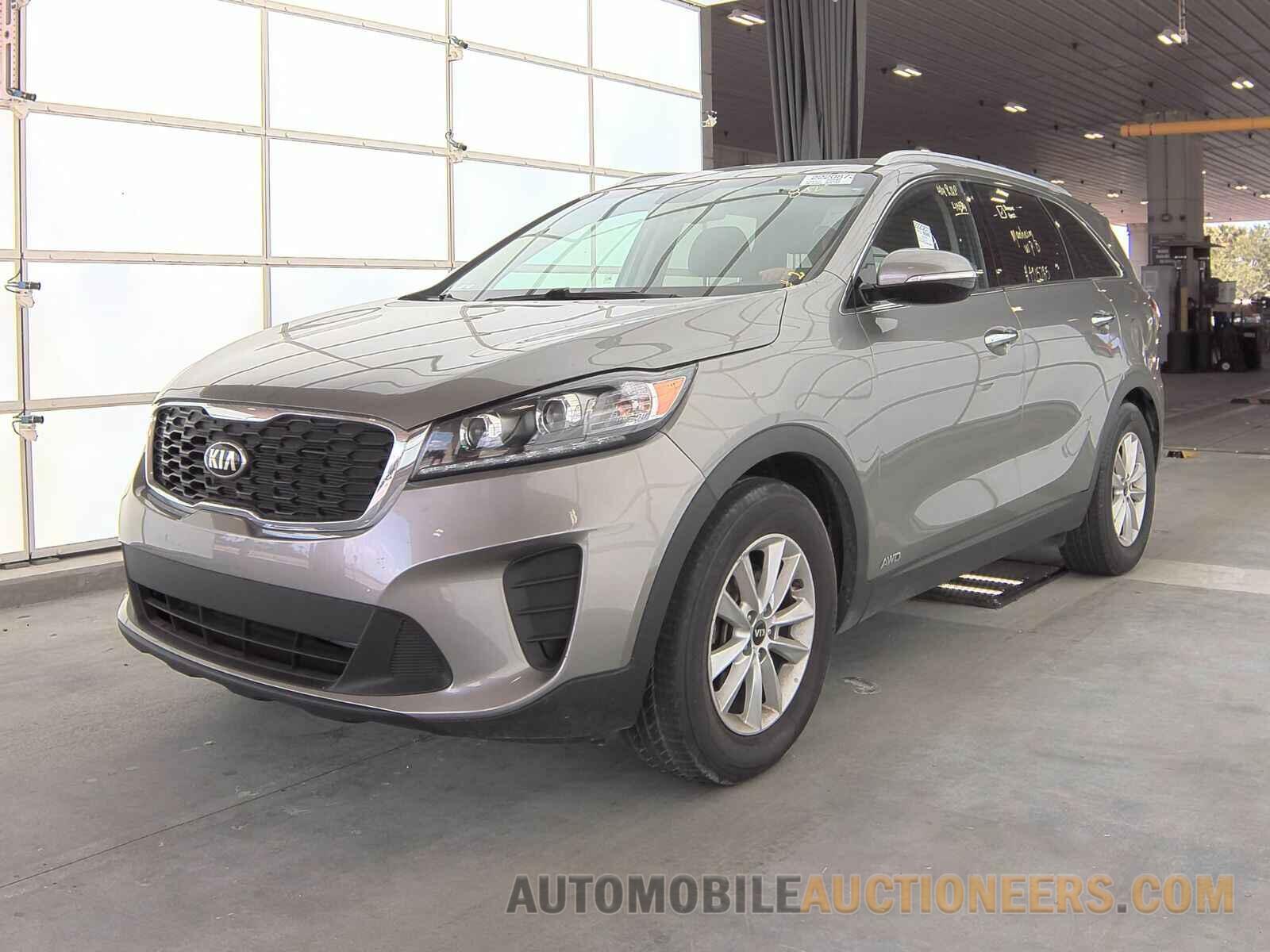 5XYPGDA35KG538121 Kia Sorento 2019