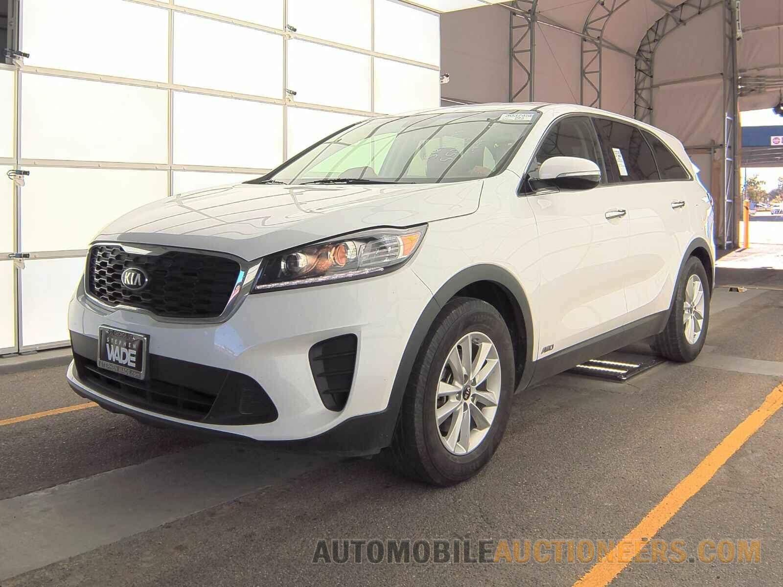 5XYPGDA35KG552262 Kia Sorento 2019