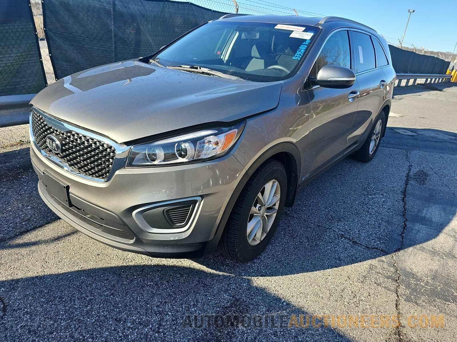 5XYPGDA37JG407335 Kia Sorento 2018