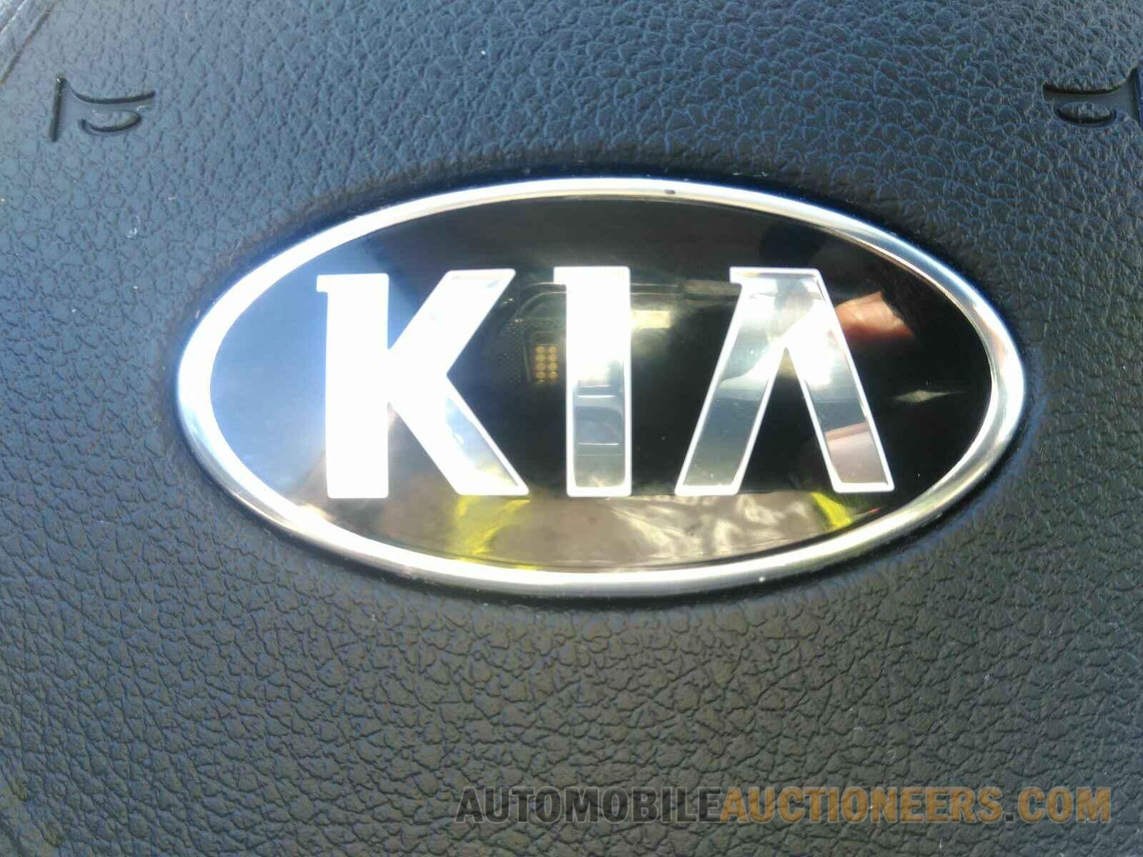 5XYPGDA38KG437140 Kia Sorento 2019