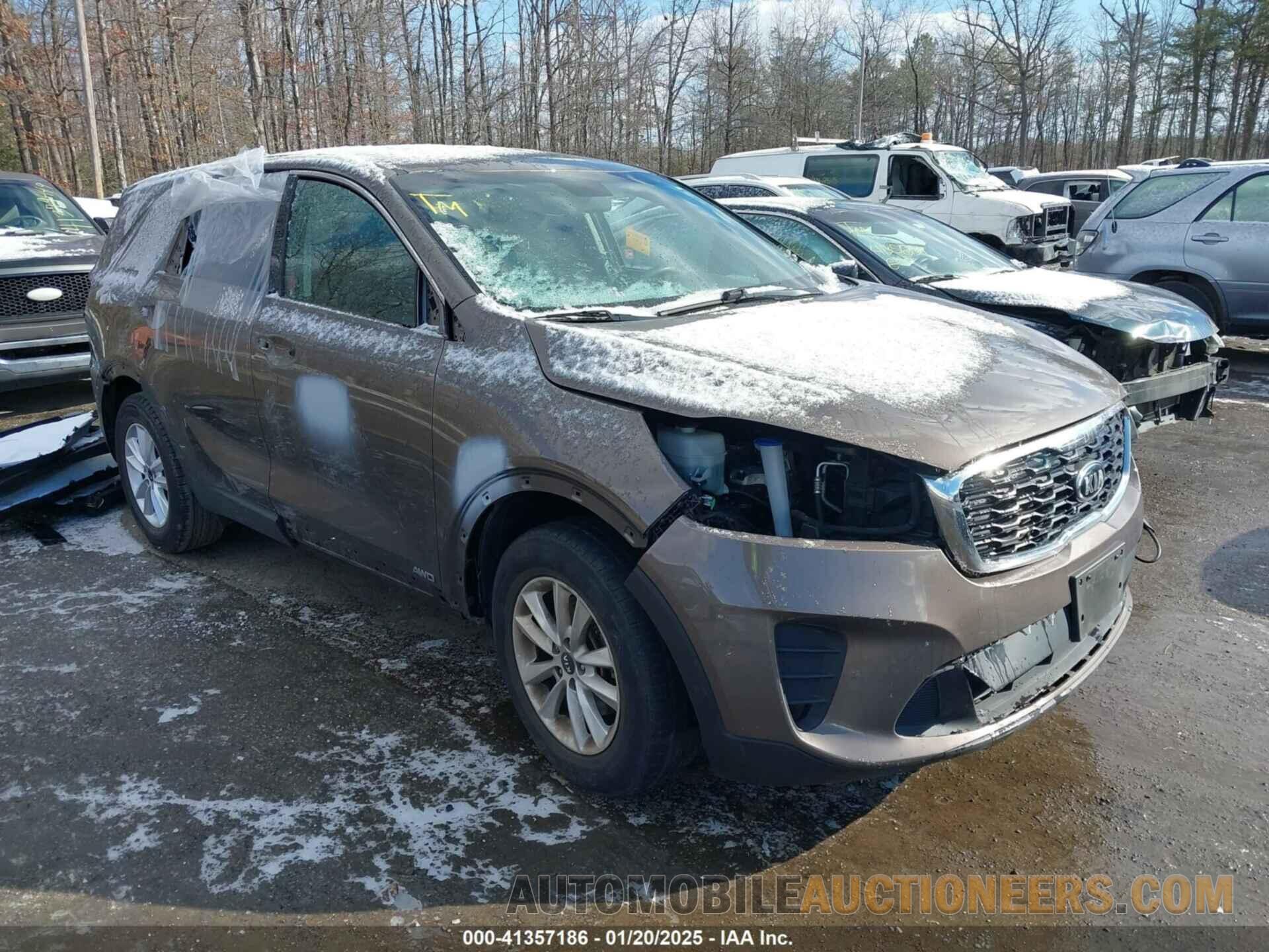 5XYPGDA38KG563398 KIA SORENTO 2019