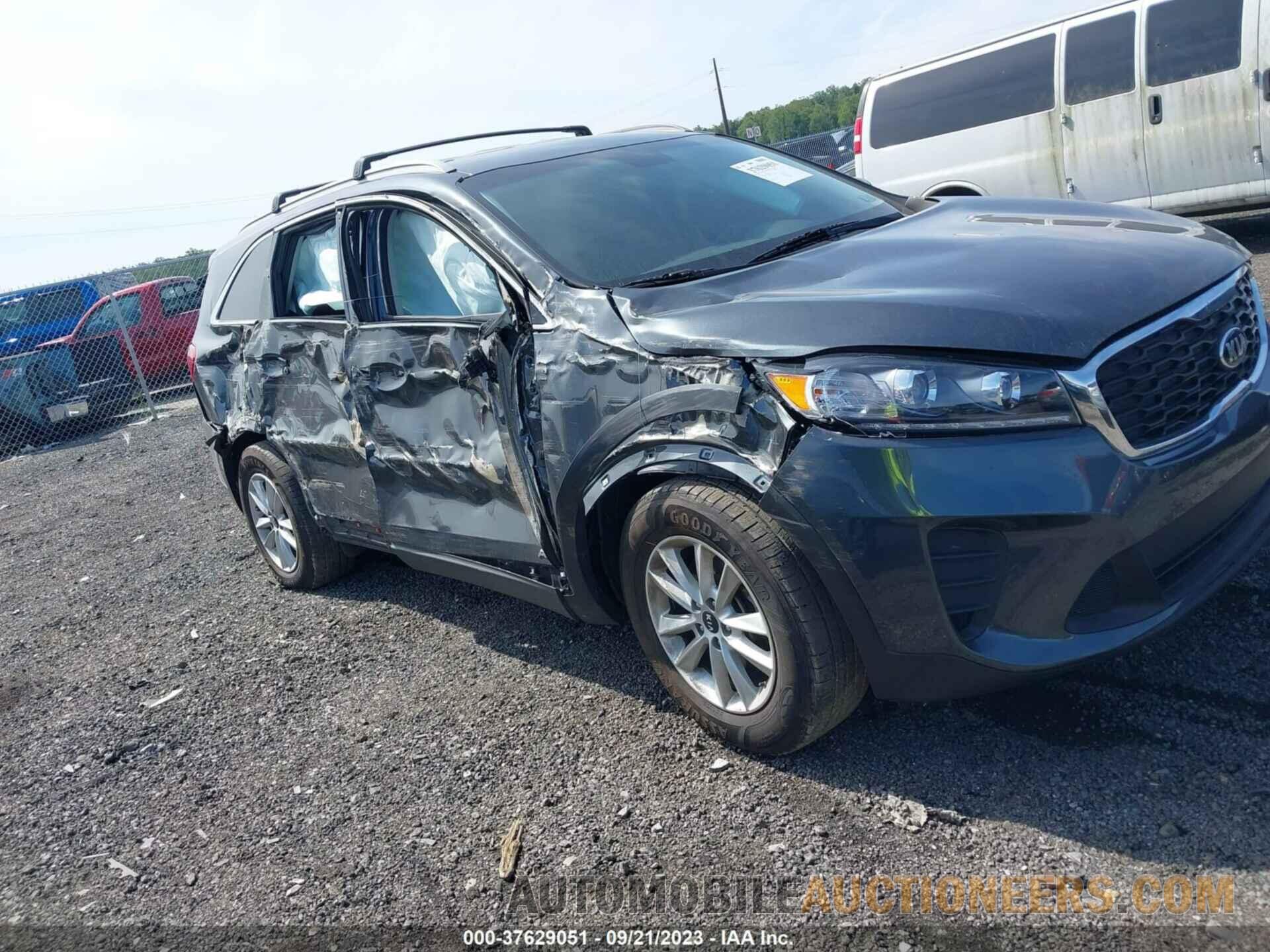 5XYPGDA38KG604600 KIA SORENTO 2019