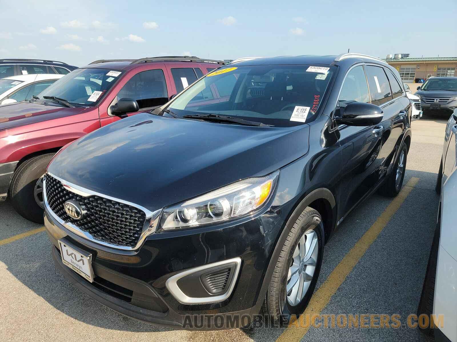 5XYPGDA39HG227171 Kia Sorento 2017