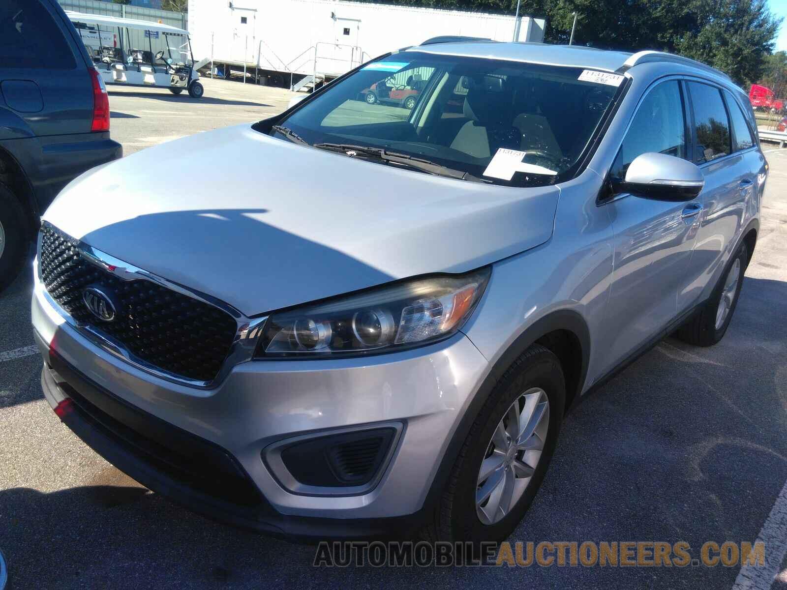 5XYPGDA3XGG138580 Kia Sorento 2016