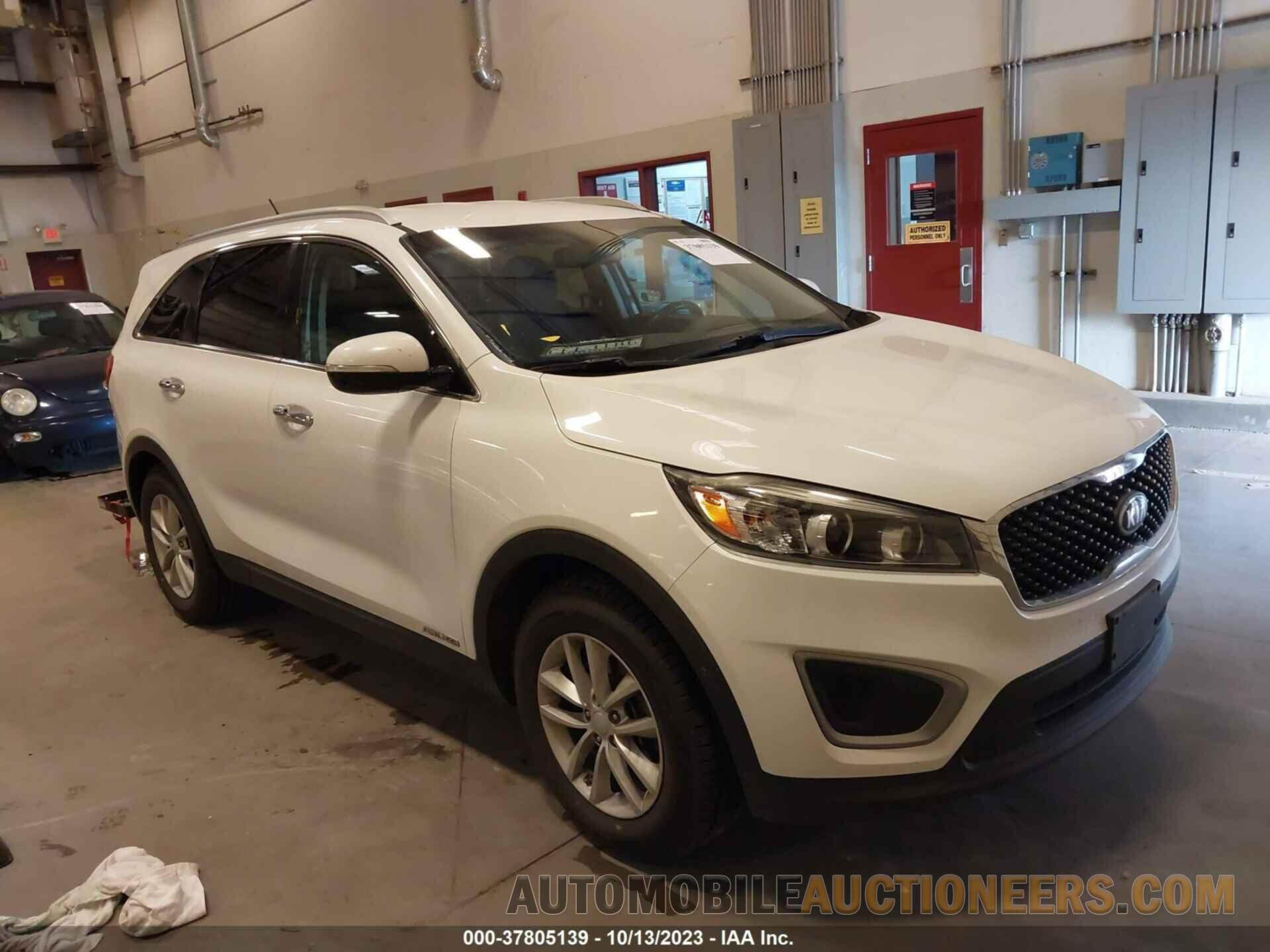 5XYPGDA51JG339437 KIA SORENTO 2018