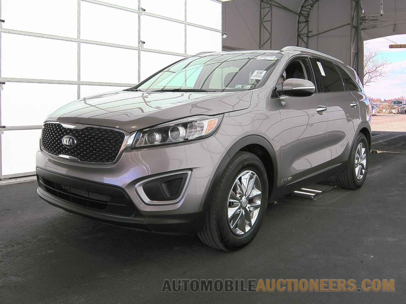 5XYPGDA52HG229524 Kia Sorento 2017