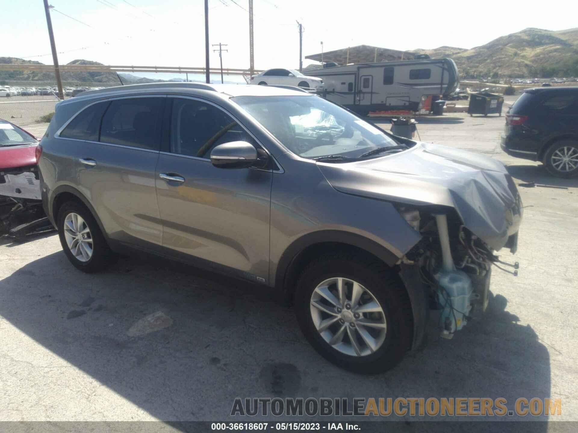 5XYPGDA52JG410306 KIA SORENTO 2018