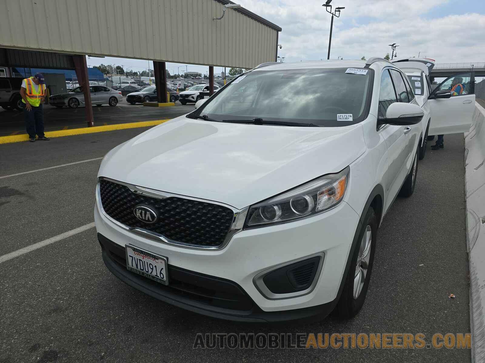 5XYPGDA53HG232576 Kia Sorento 2017