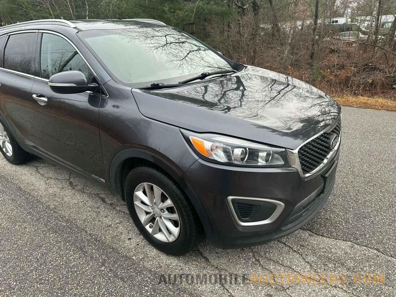 5XYPGDA53HG335593 KIA SORENTO 2017