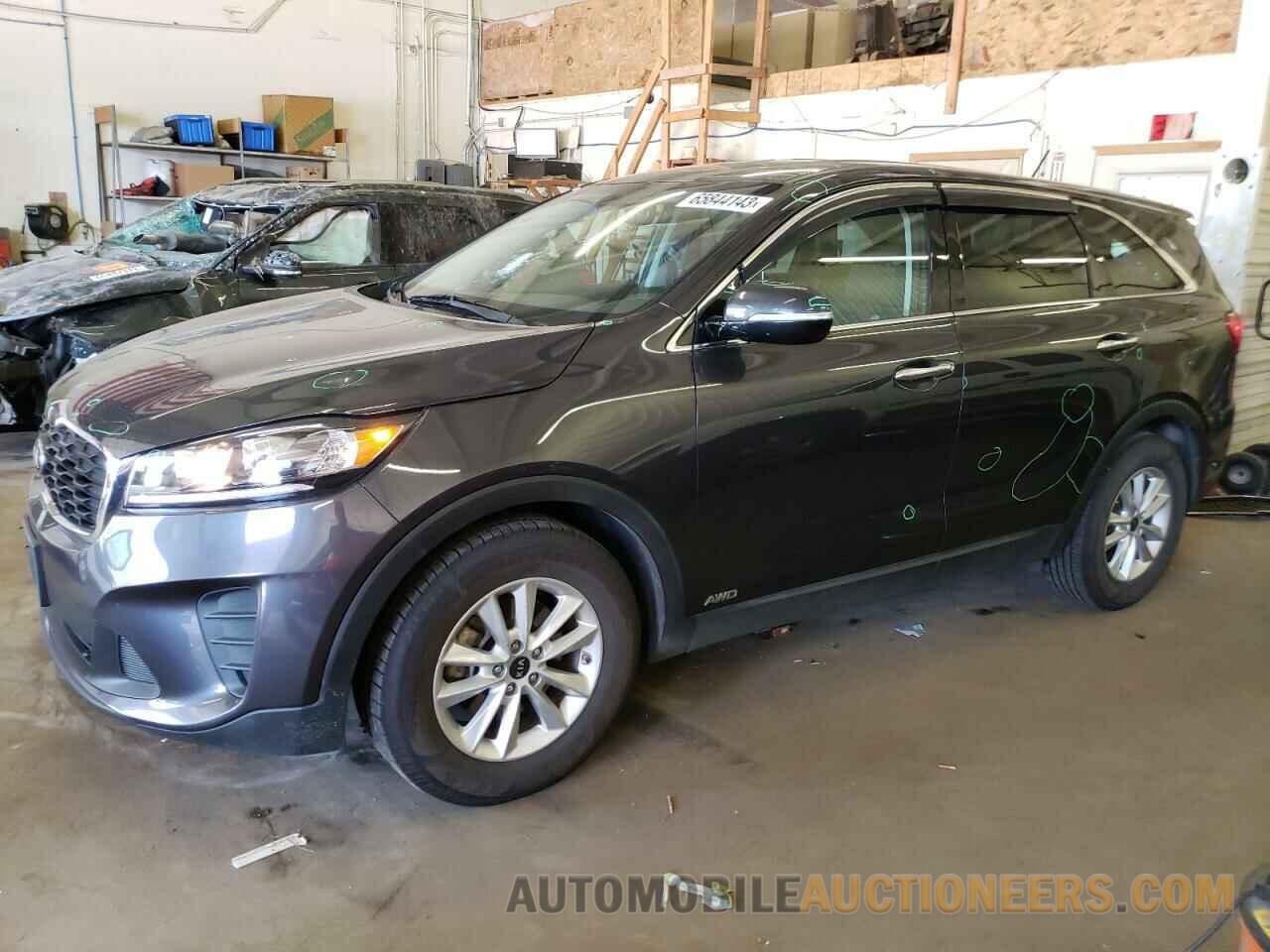 5XYPGDA53KG437564 KIA SORENTO 2019