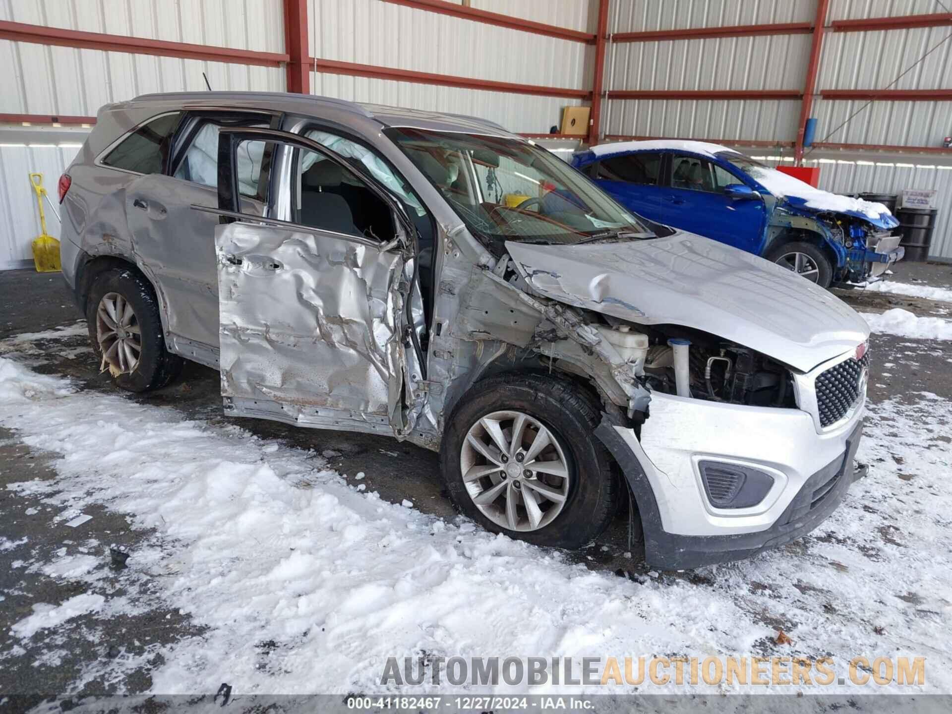 5XYPGDA54HG280877 KIA SORENTO 2017