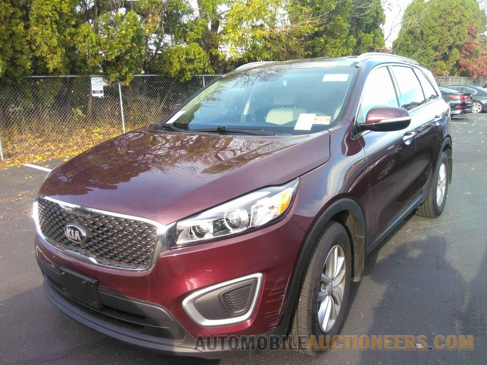 5XYPGDA55HG282251 Kia Sorento 2017