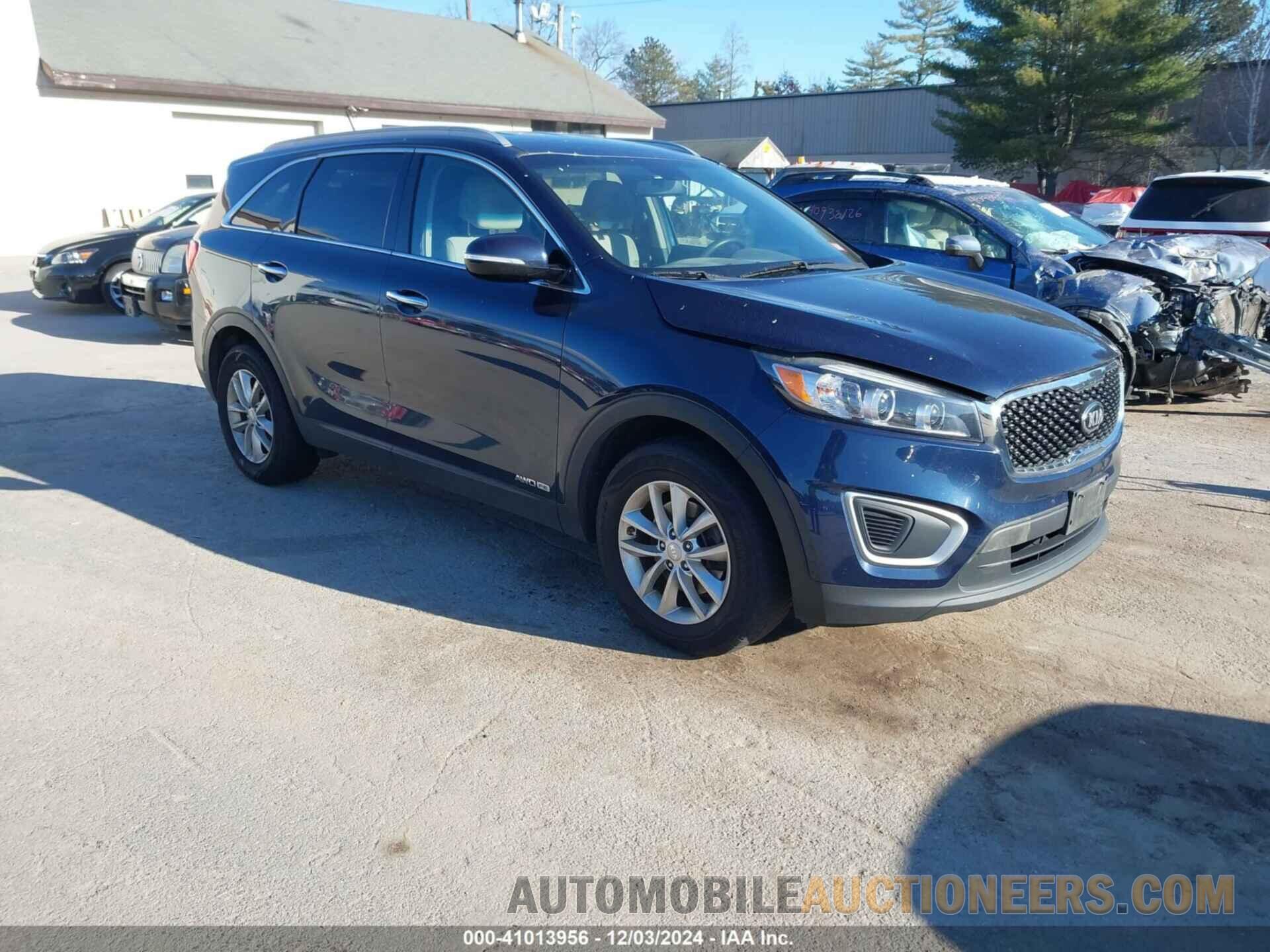 5XYPGDA55HG322327 KIA SORENTO 2017