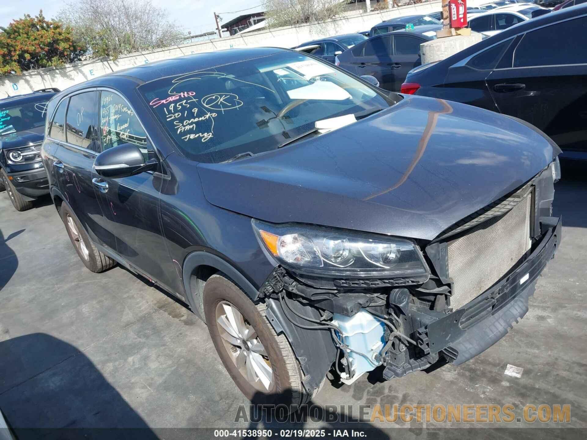 5XYPGDA55KG553235 KIA SORENTO 2019