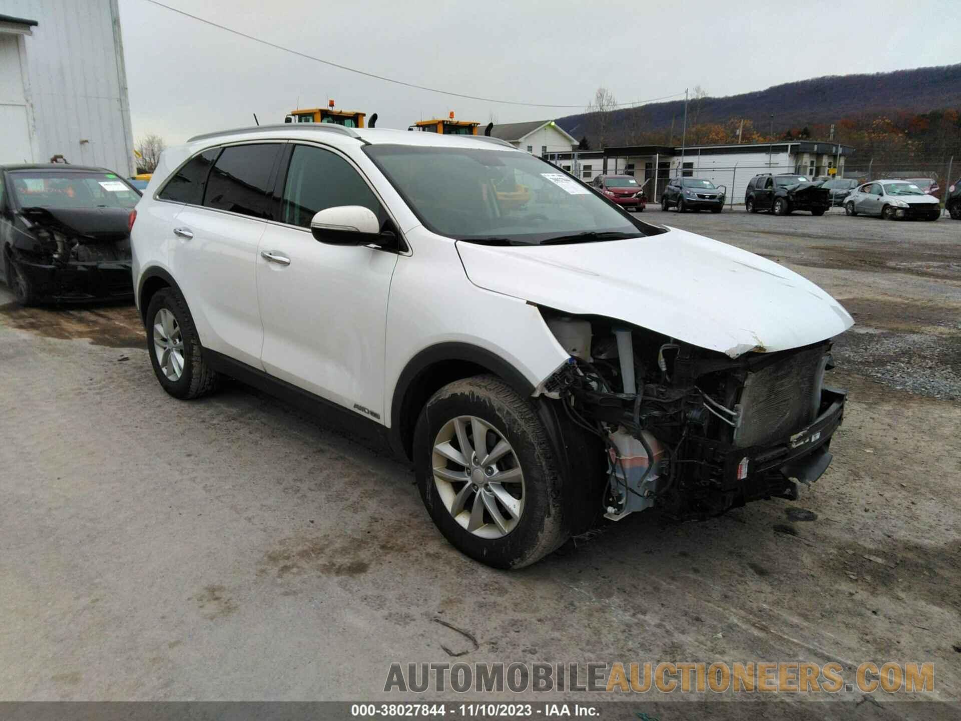 5XYPGDA56JG369355 KIA SORENTO 2018