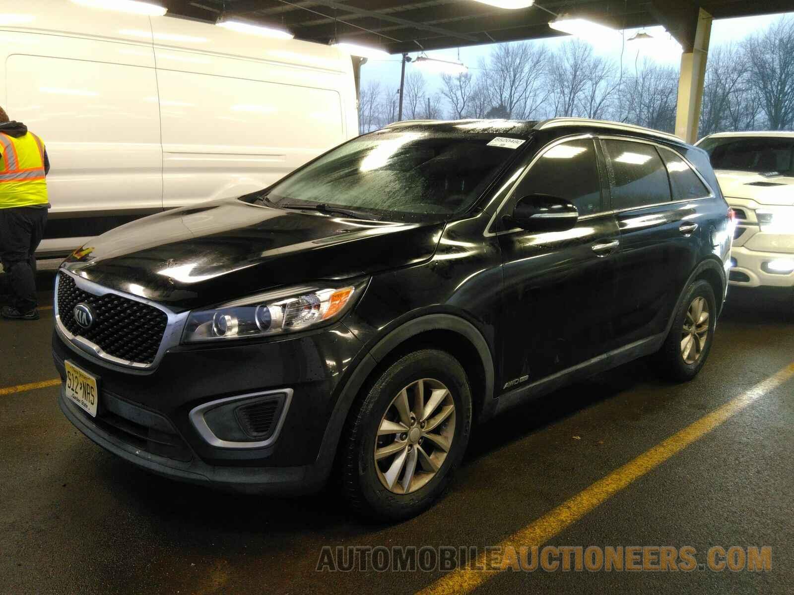 5XYPGDA57GG107207 Kia Sorento 2016