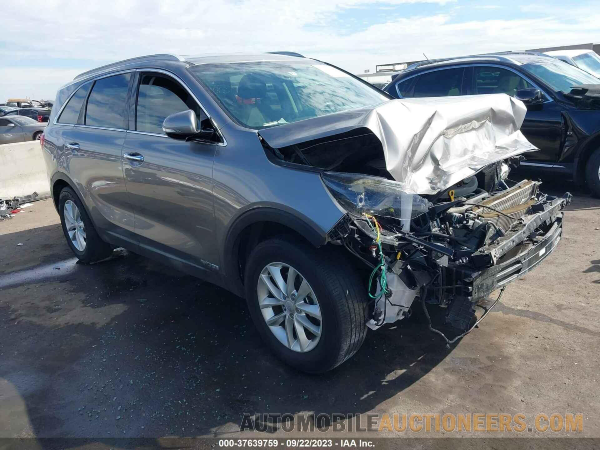 5XYPGDA57JG389520 KIA SORENTO 2018