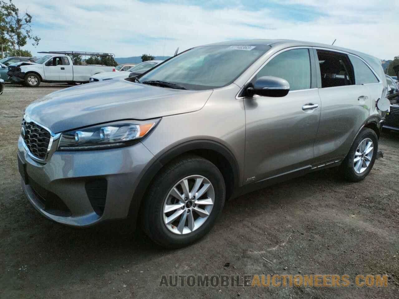 5XYPGDA57KG483687 KIA SORENTO 2019